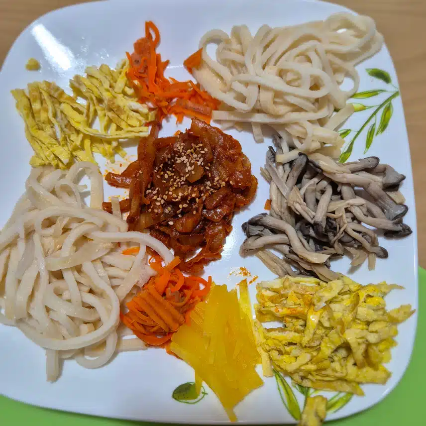 저녁은 집 잔치국수!