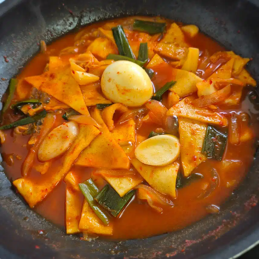식후 간식은 떡볶이!