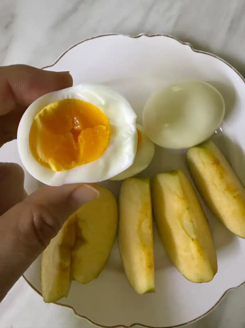 촉촉하게 반숙
