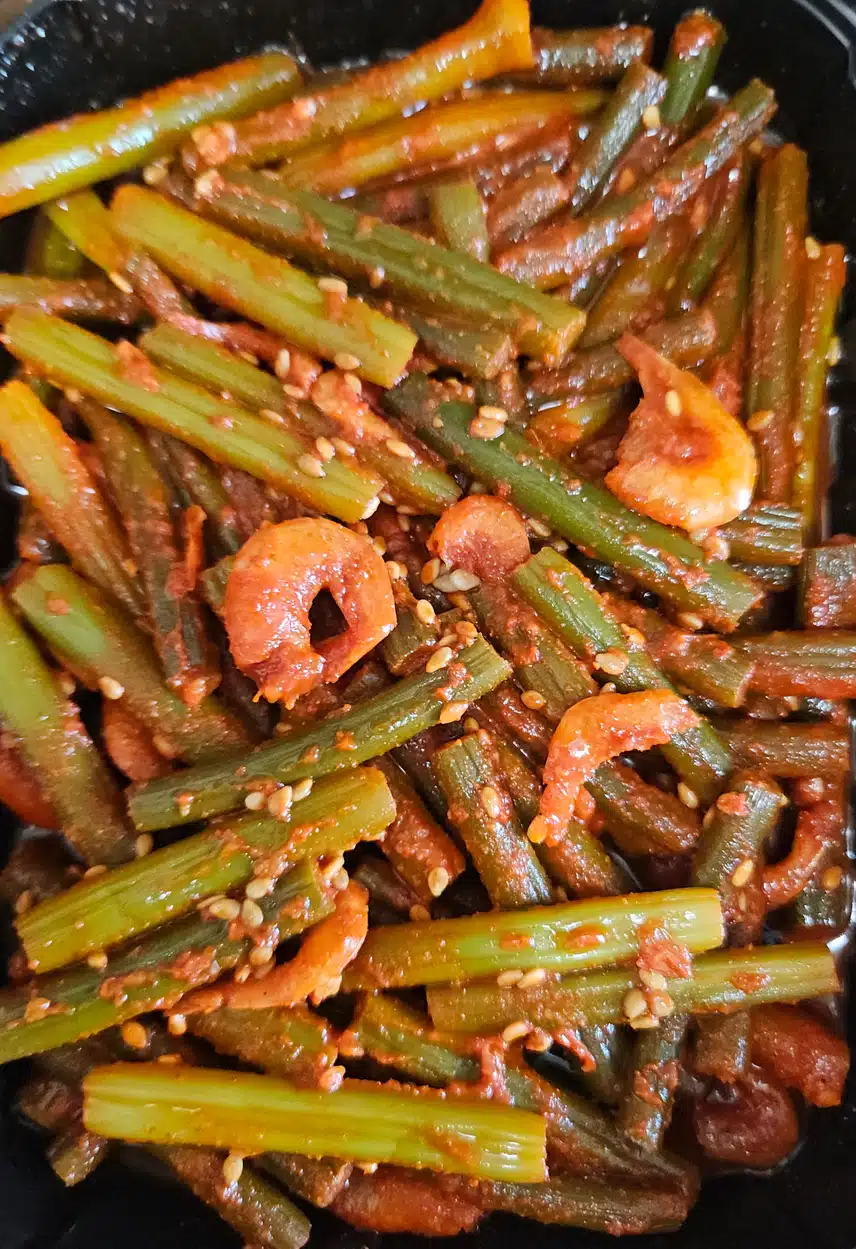 마늘쫑 보리새우 볶음 🦐