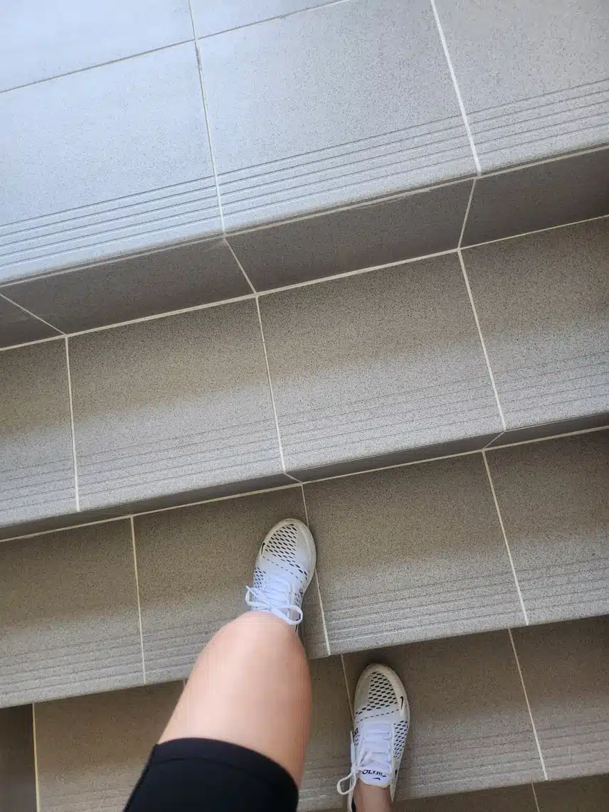 오전 계단 오르기 