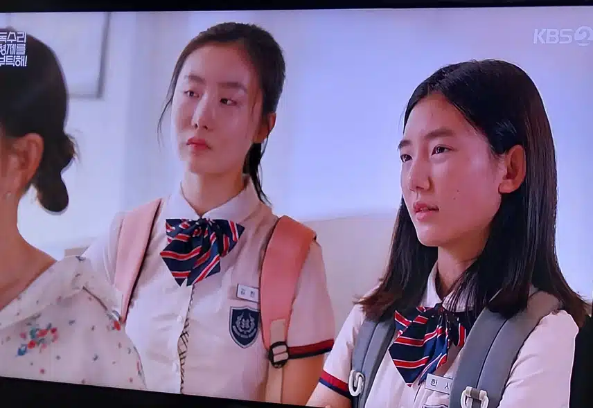 키오스크 못해서 쩔쩔매는 광숙이엄마 해결해주는 공장장