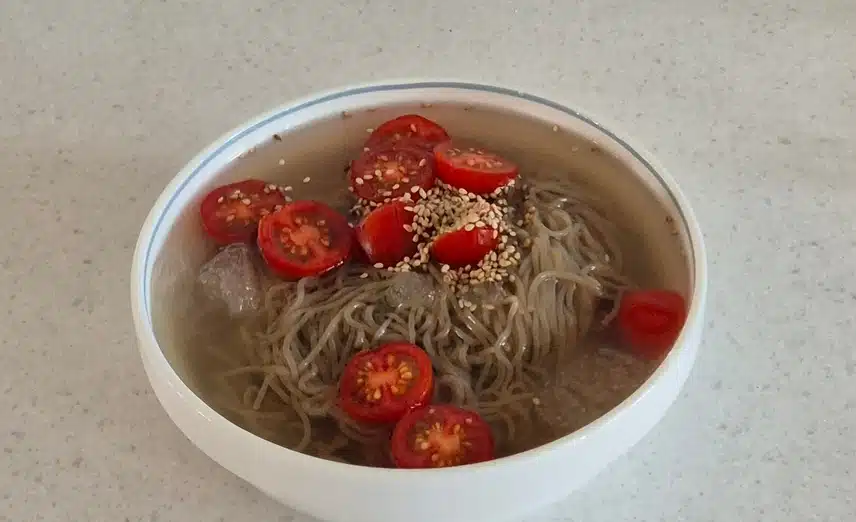 물냉면 