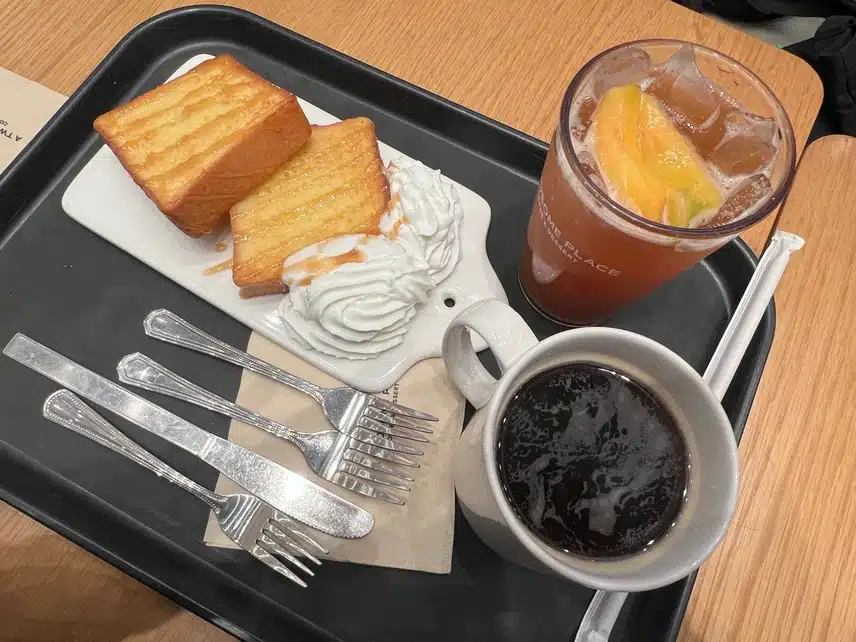 더운날 카페에서