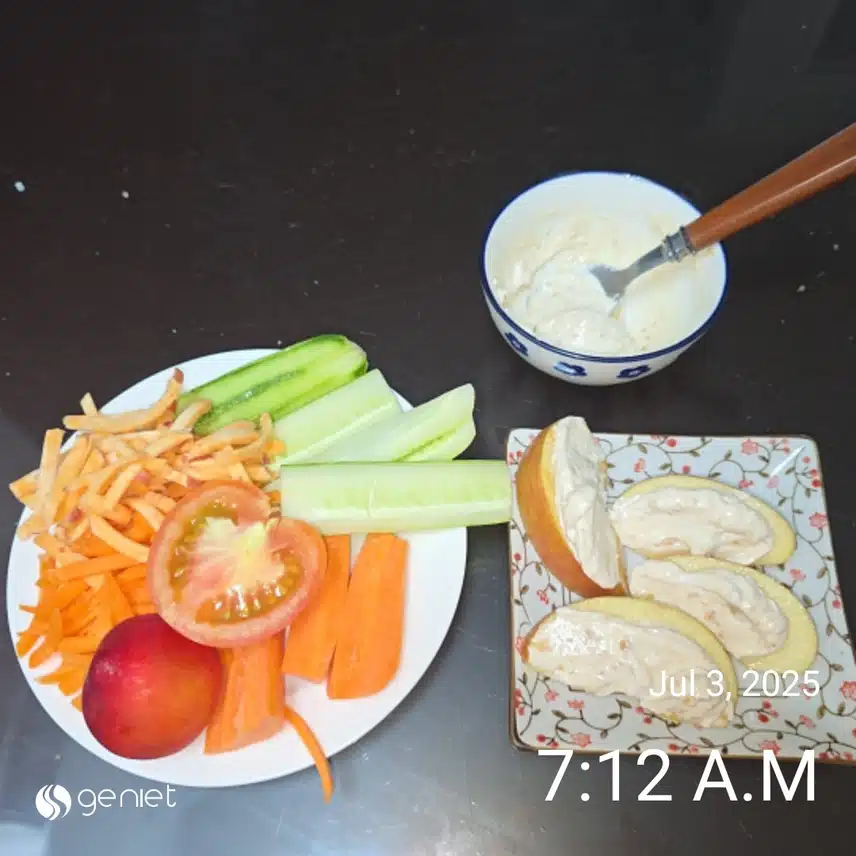 아침 간단히 야채, 과일(멀미약까지)