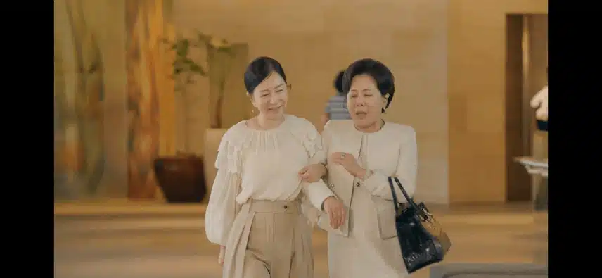 회장님과 장모님들 삼자대면했네요 ㅋㅋ