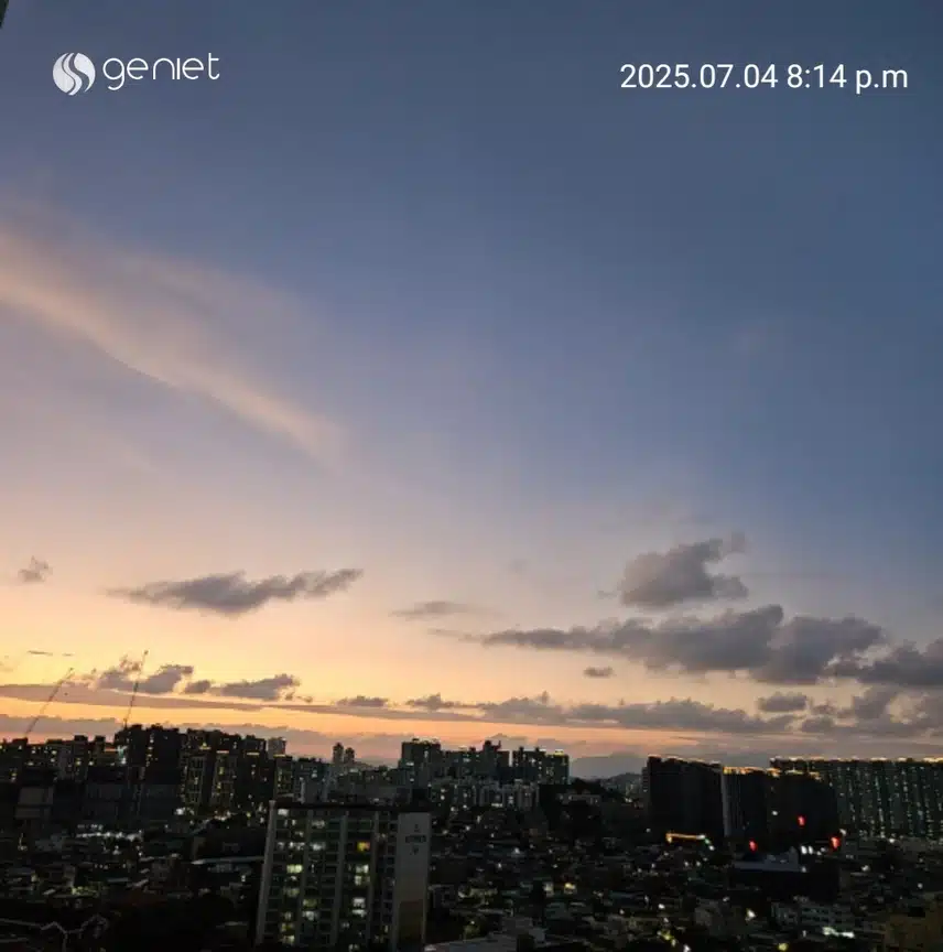 저녁노을빛 따라 걸으면서~ 🏃