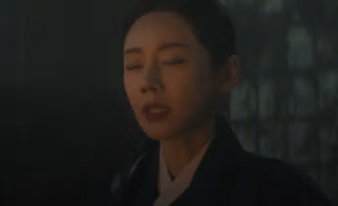 악귀 쫓기를 위한 퍼포먼스를 준비하는 모습