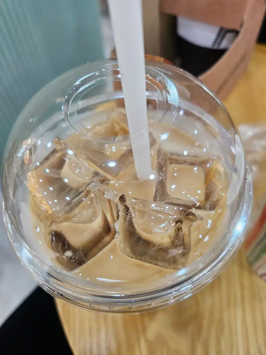 오후 충전은 카페라떼 😁