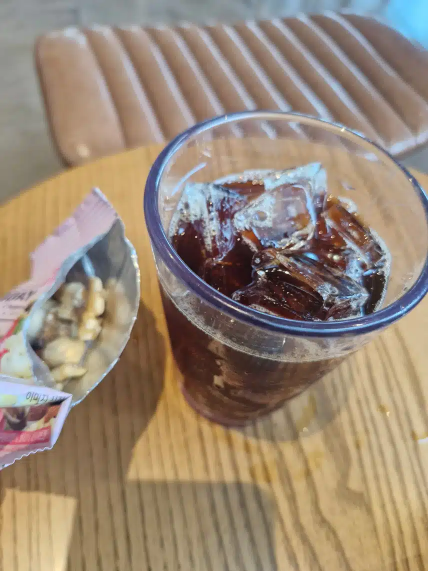 산책하고 아아로