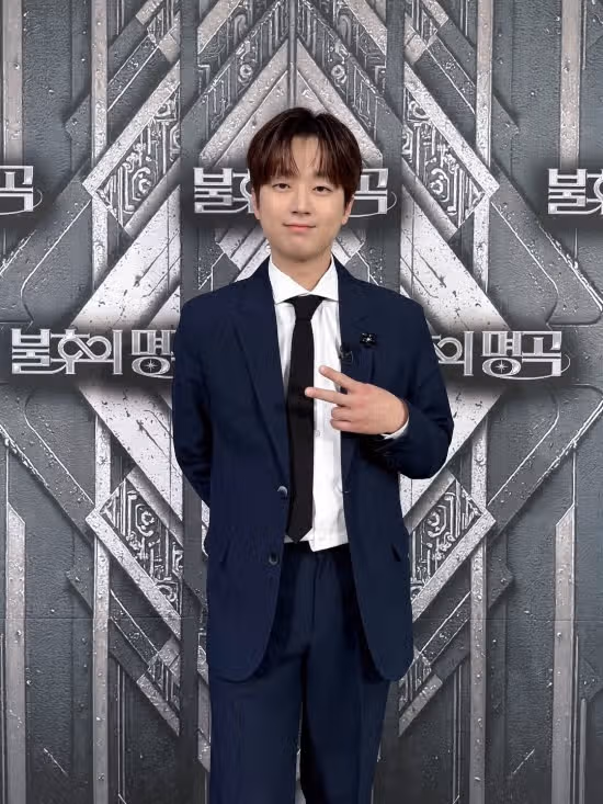 찬원님 오피셜계정에 어제 사진 올라왔네요
