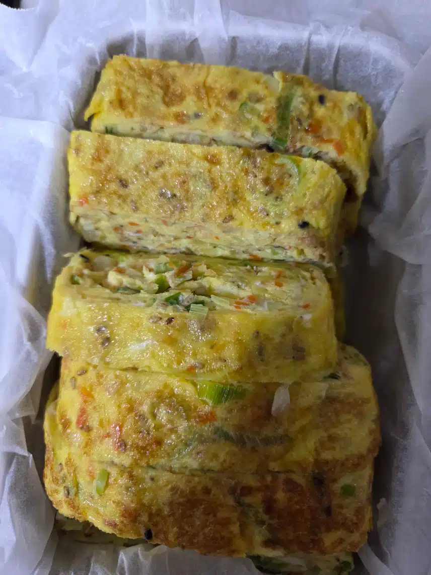 아주 오랜만에 계란말이를 했어요 
