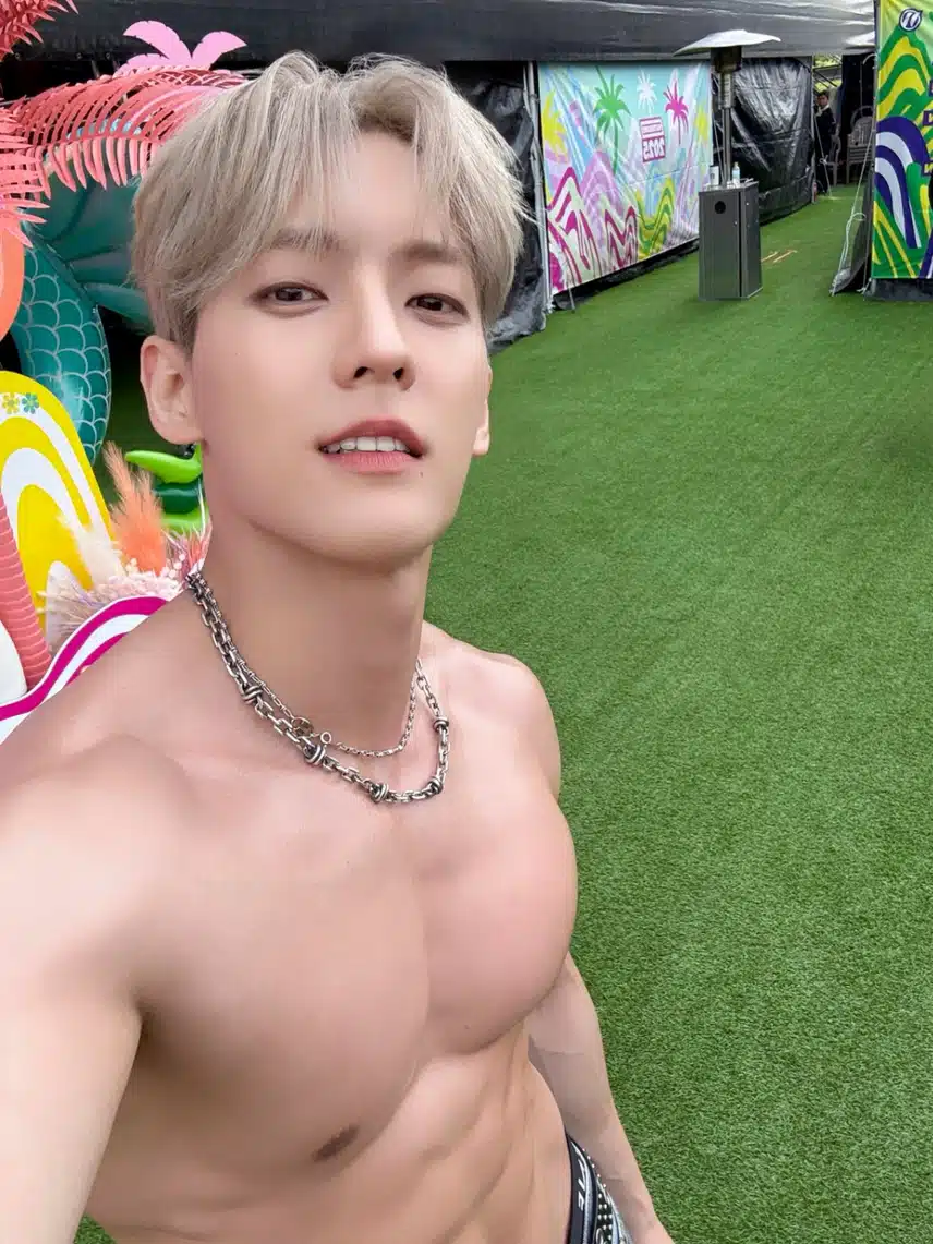BTOB's Lee Minhyuk who came out hot after tearing off the water bomb