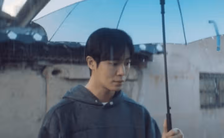 목 놓아 우는 성아