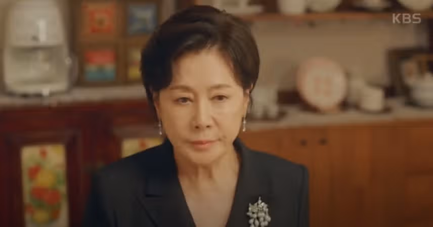 엄지원님이 정말 착하죠. 이 드라마에서는