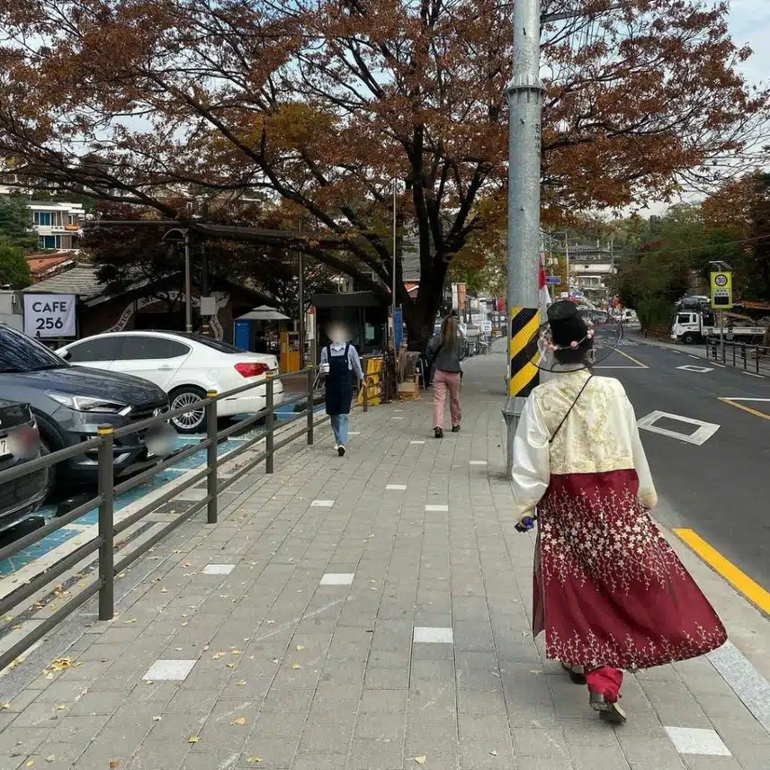 한복도 힙할 수 있다는 걸 보여주는 산다라박
