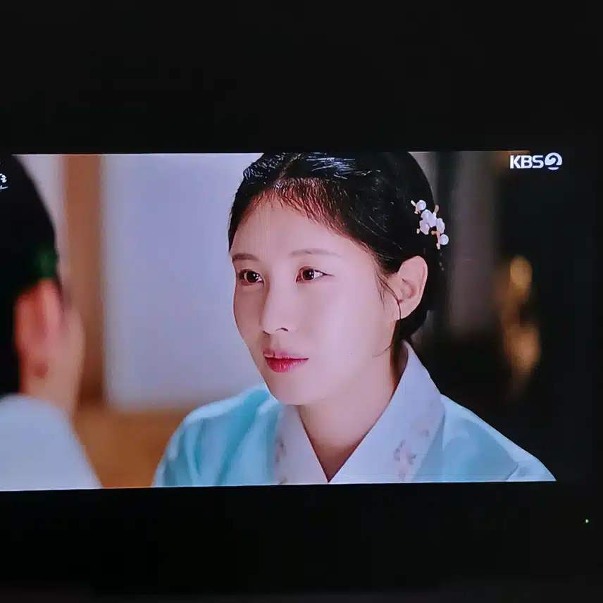 산너머 산인 상황에 둘은 이루어질까요
