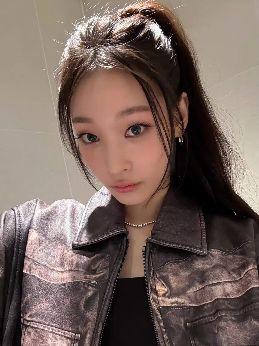 Selfie Hankira dari masing-masing All Defs dengan warna khas mereka sendiri