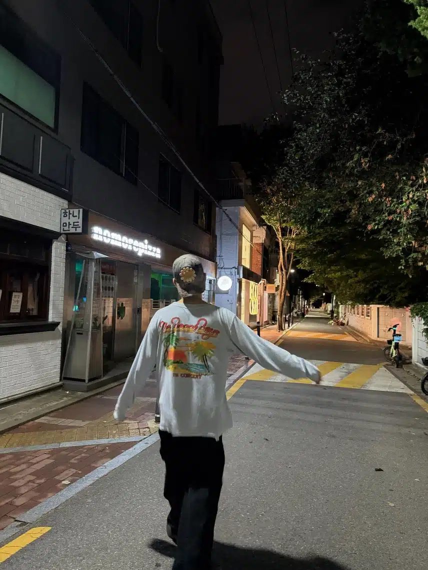 Instagram Joshua Seventeen aktif saat sedang jalan-jalan dan mengunggah foto pacarnya!