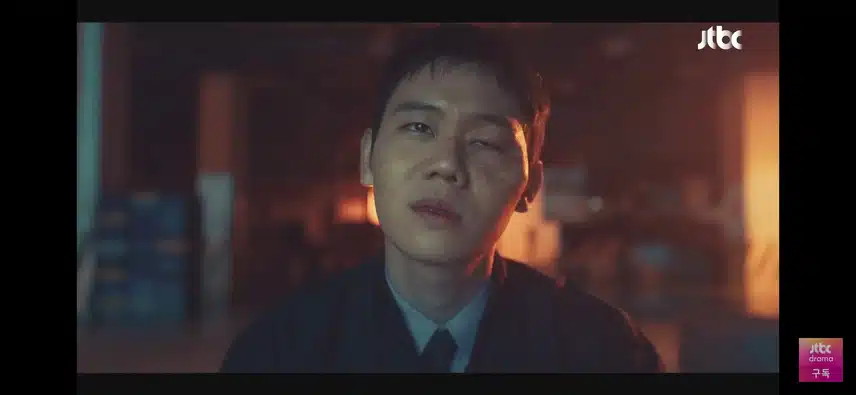 민주영도 처음부터 이렇게 산 인물이 아니더라구요