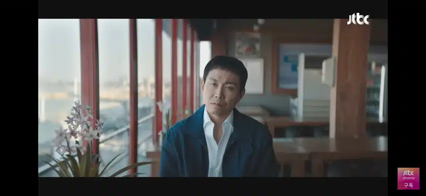 민주영도 처음부터 이렇게 산 인물이 아니더라구요
