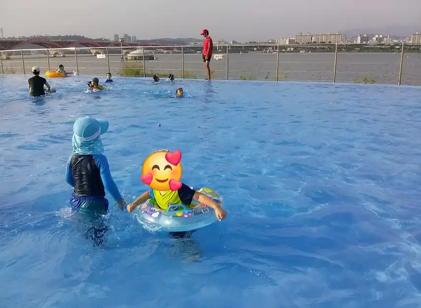 한강 물놀이장