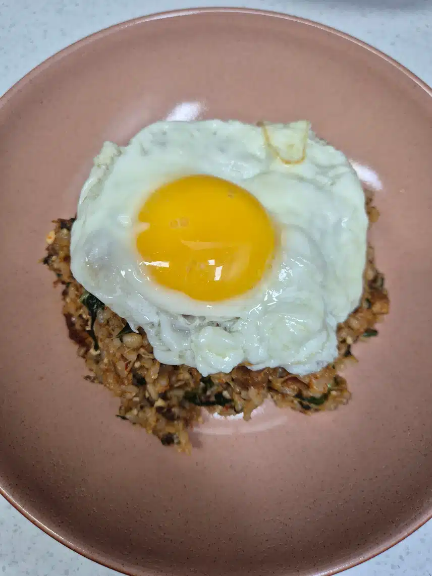 간단하게 달달 볶았네요~