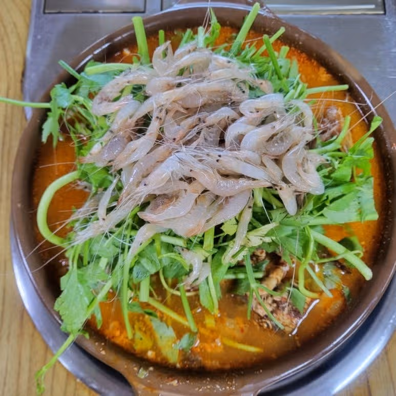 우리동네 여름보양식 현지인 매운탕 맛집