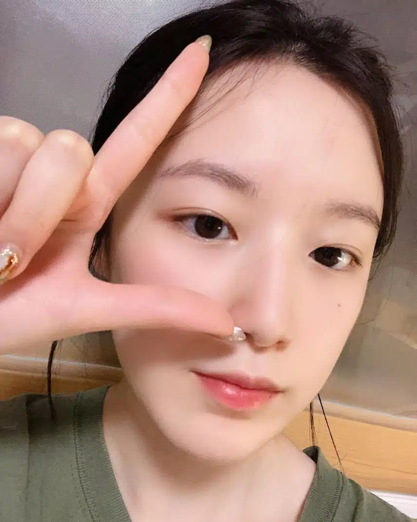백옥피부 가졌다는 여자 아이들 슈화