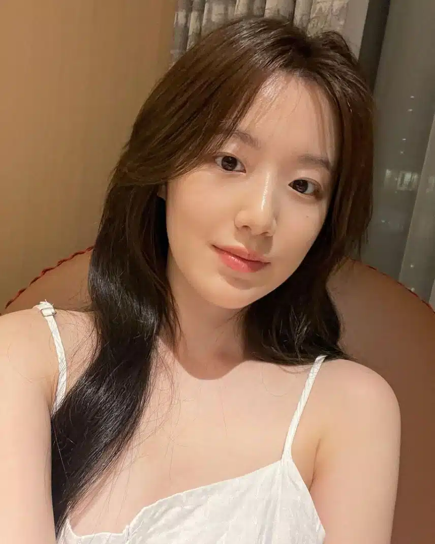 백옥피부 가졌다는 여자 아이들 슈화