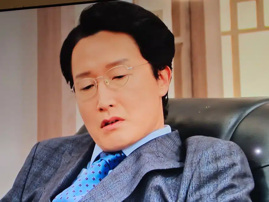 세리는 힘들고 독고탁 끝까지 반성하지 않네요