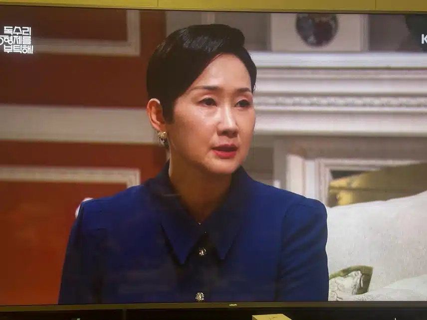 모두의 눈치를 보게되는 세리