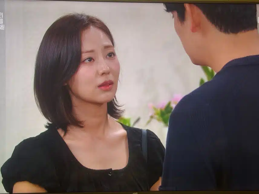 모두의 눈치를 보게되는 세리