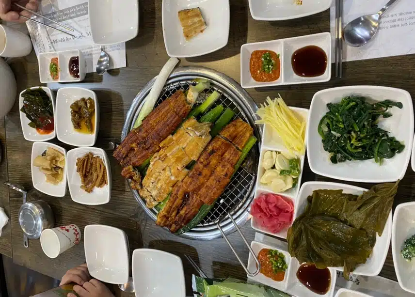점심은 장어구이