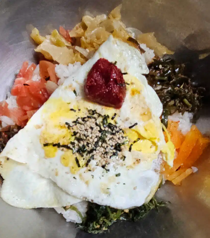 양푼이 비빔밥 쓱쓱 비벼서 🍛