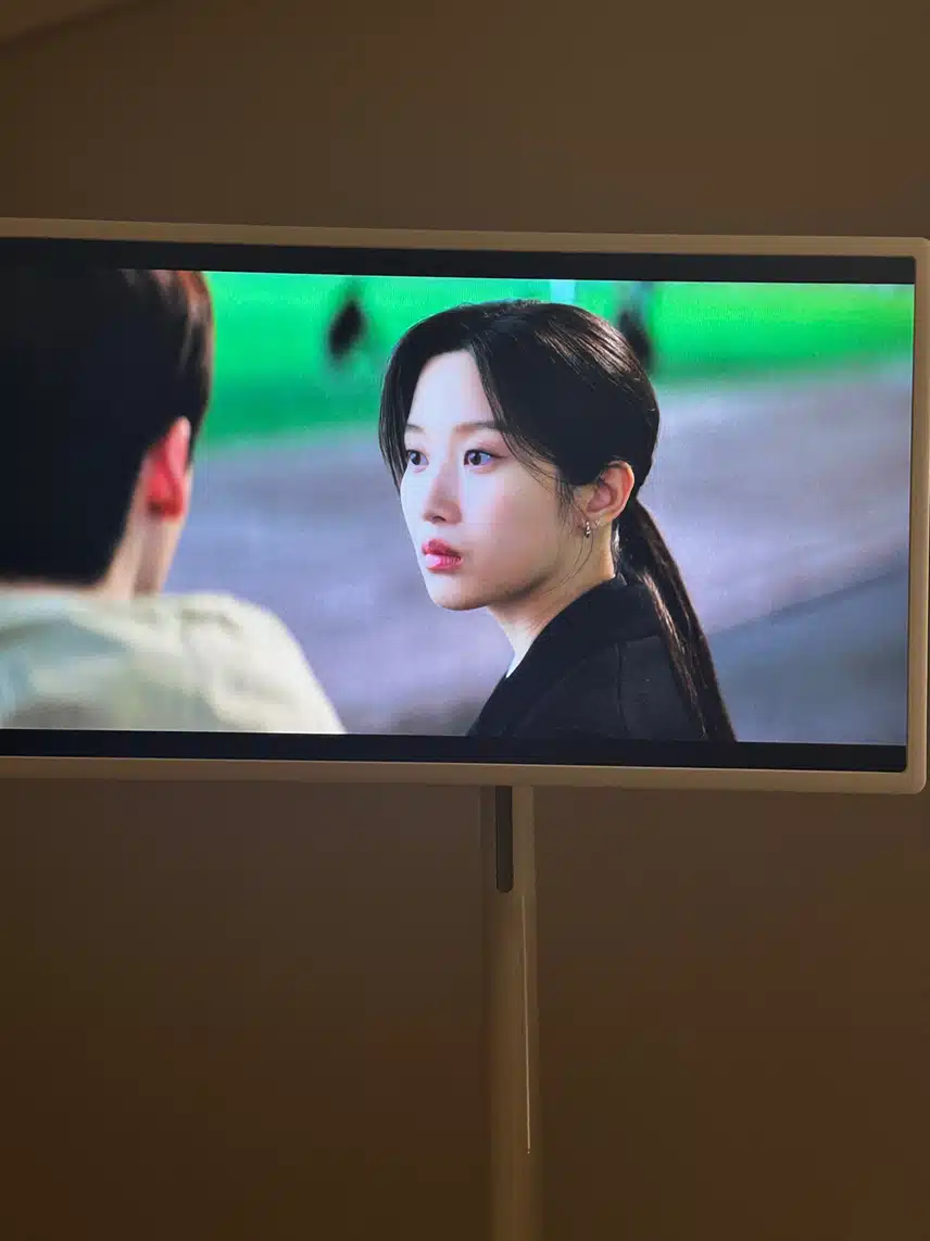 티격태격 장면 귀엽네요 