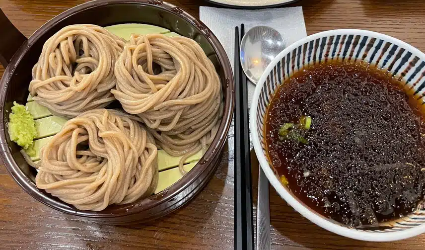 여름철 냉모밀집 자주 찾게 되네요