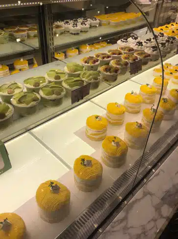 더운날엔 백화점 쇼핑도 좋은거 같아요~~