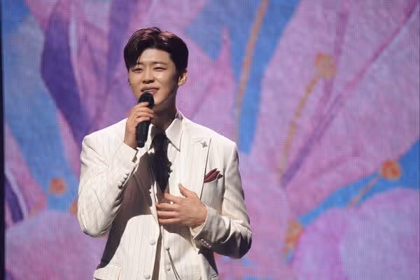아이돌차트 위클리스타 1위하셨네요