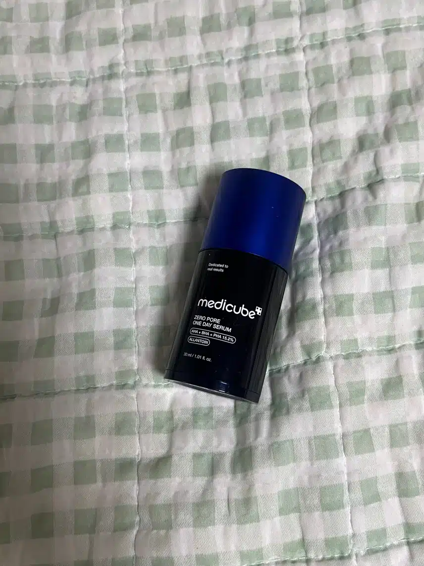 이번 여름 BEST템 3가지 (일리윤 세라마이드 아토 수딩 젤, 메디큐브 제로 모공 원데이 세럼, 체이싱래빗 올 어바웃 글로우 톤업 크림)