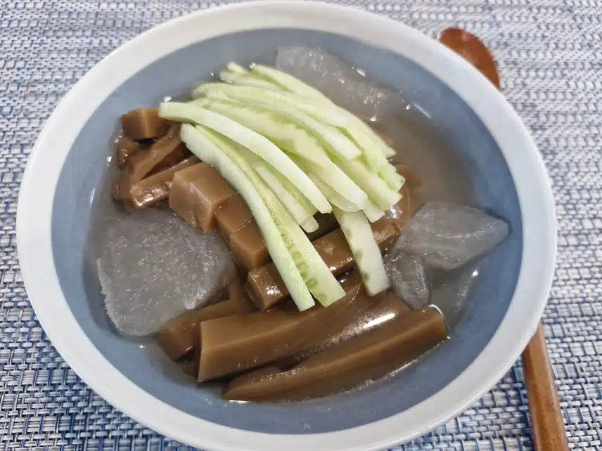 묵밥 간단히 저녁 먹네요