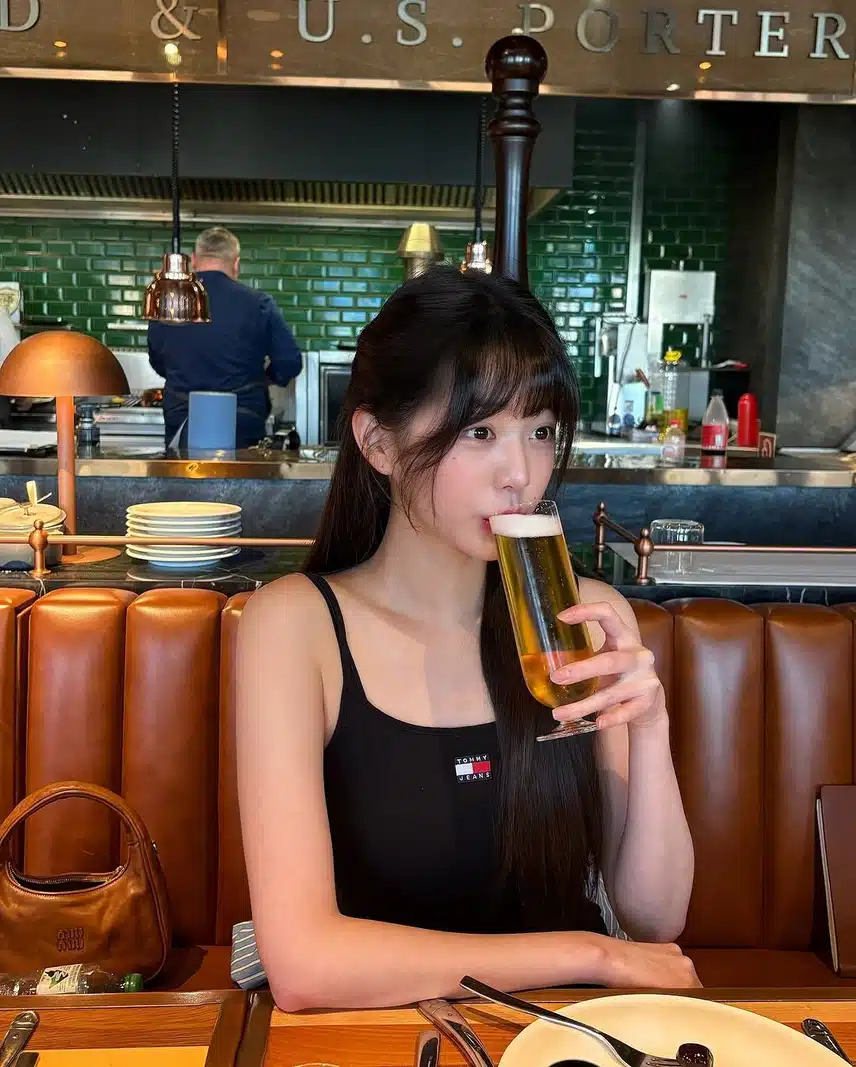 애기같은데 벌써 맥주도 마시는 다 큰 원영 공주 