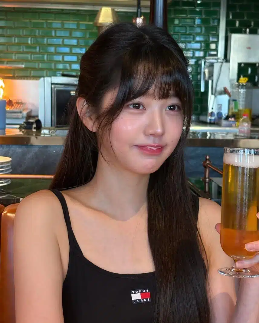 애기같은데 벌써 맥주도 마시는 다 큰 원영 공주 