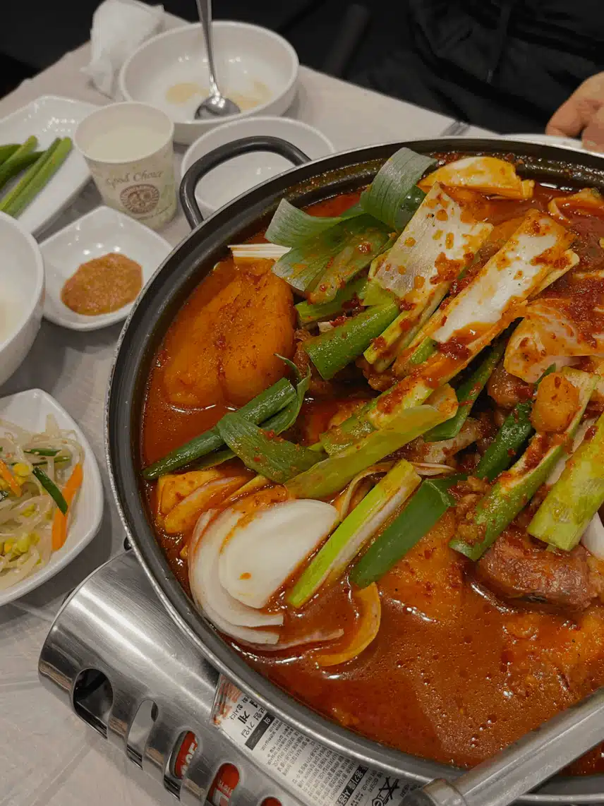 더운 여름에 닭도리탕으로 보양식을 대신합니다.