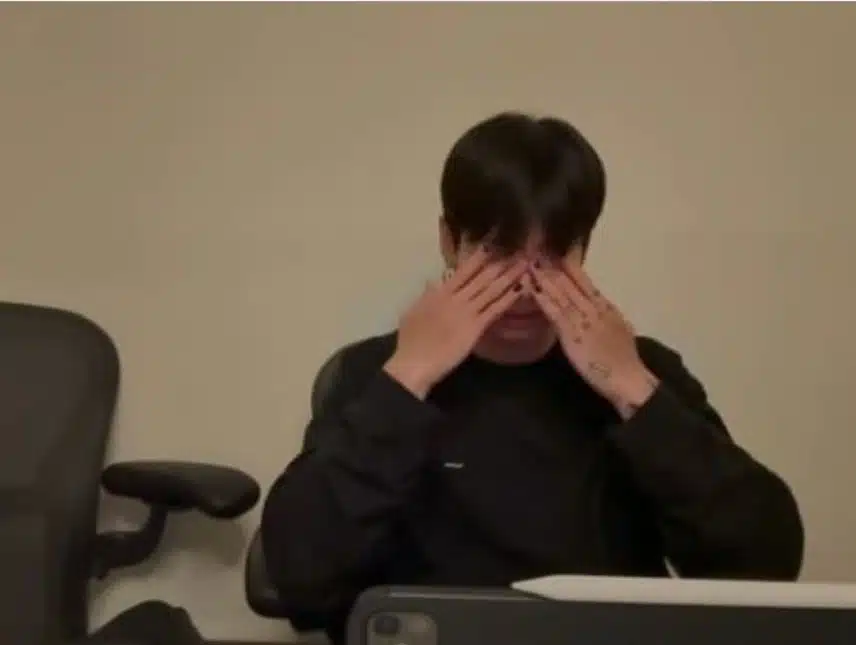 Ada berita bahwa Jungkook BTS yang emosional meneteskan air mata.