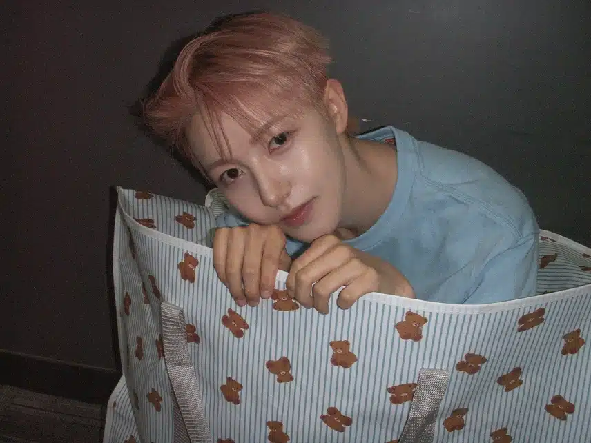 쇼핑백에 쏘옥 들어간 엔시티 드림 런쥔