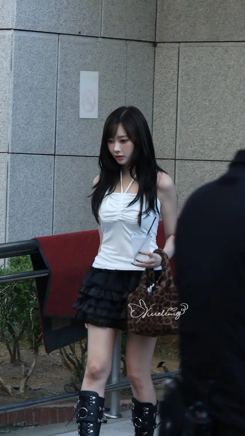 느좋 여름 스타일링으로 화제된 에스파 지젤 