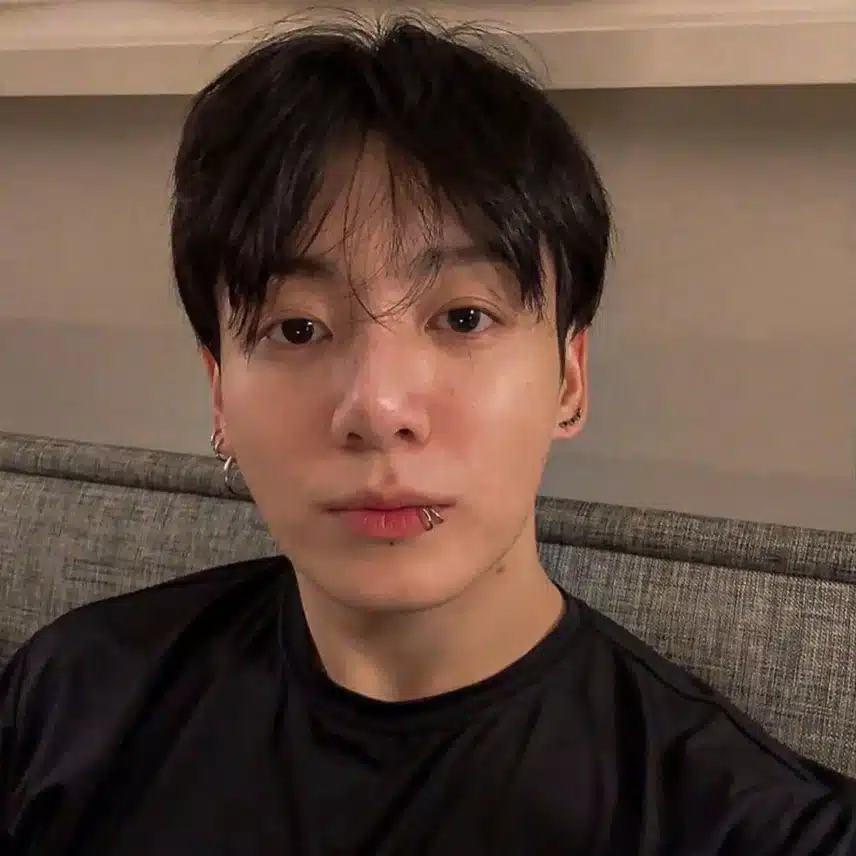 같은 날이라고 해도 믿을듯한 정국의 2년전과 현재