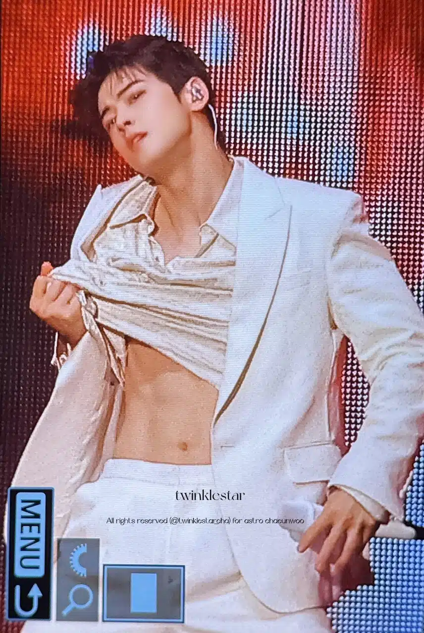 팬미팅에서 탄탄한 복근 드러낸 차은우