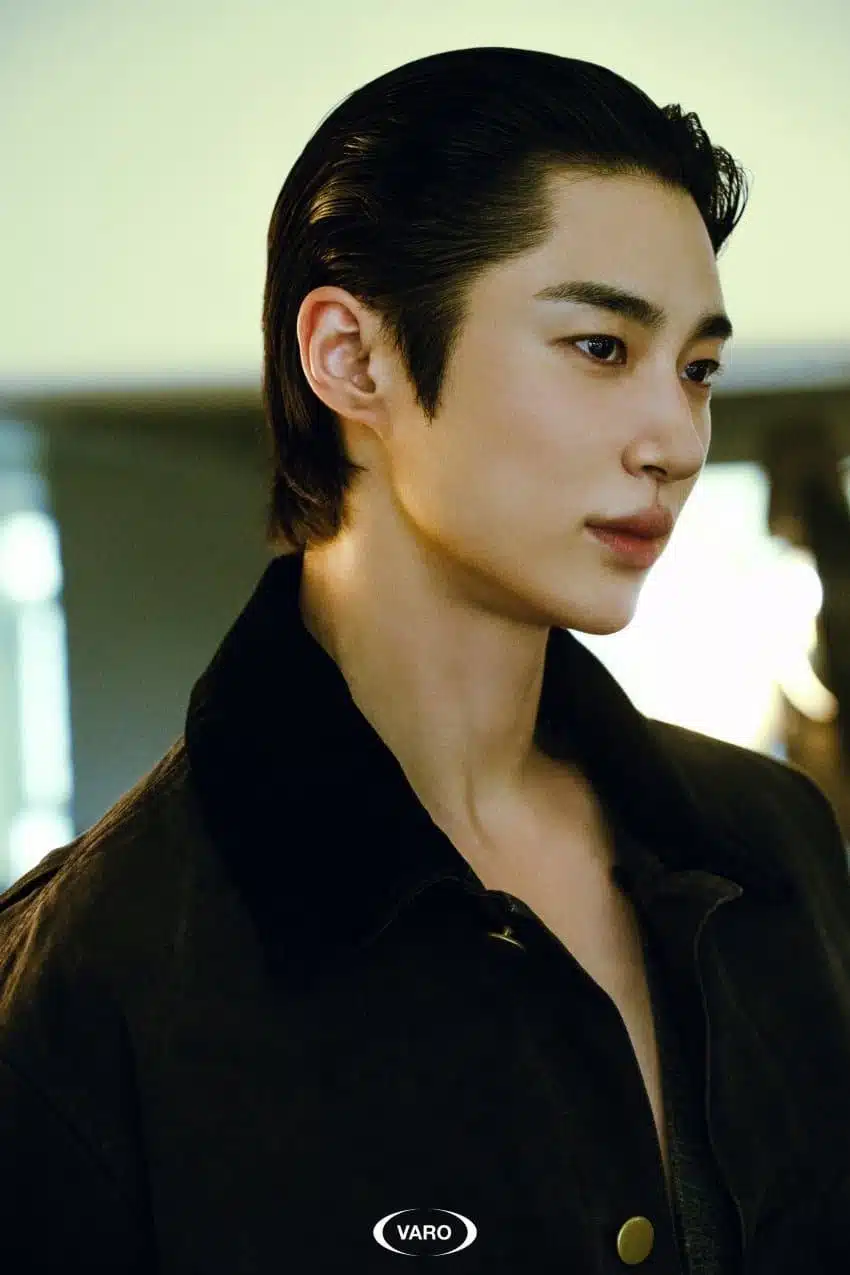 Ya que es verano, ¿deberíamos ir a ver el pelo de Byun Woo-seok? Jaja.